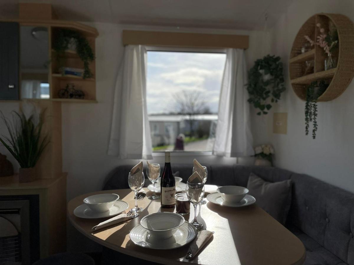 Little Owl - Holiday Home - Caravan Break Tunstall  ภายนอก รูปภาพ